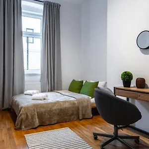 Stylish Designed In A Calm District Wiedeń