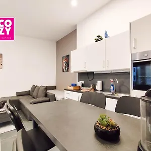  Appartamento Cozy In Location With Free Parking