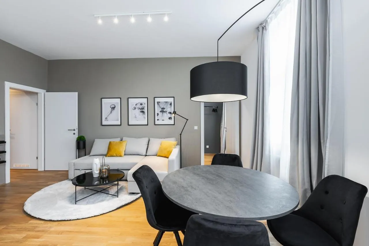 Apartment Trendy Apt With - Smart Tv, Coffee Machine In Meidling Vienna Austria