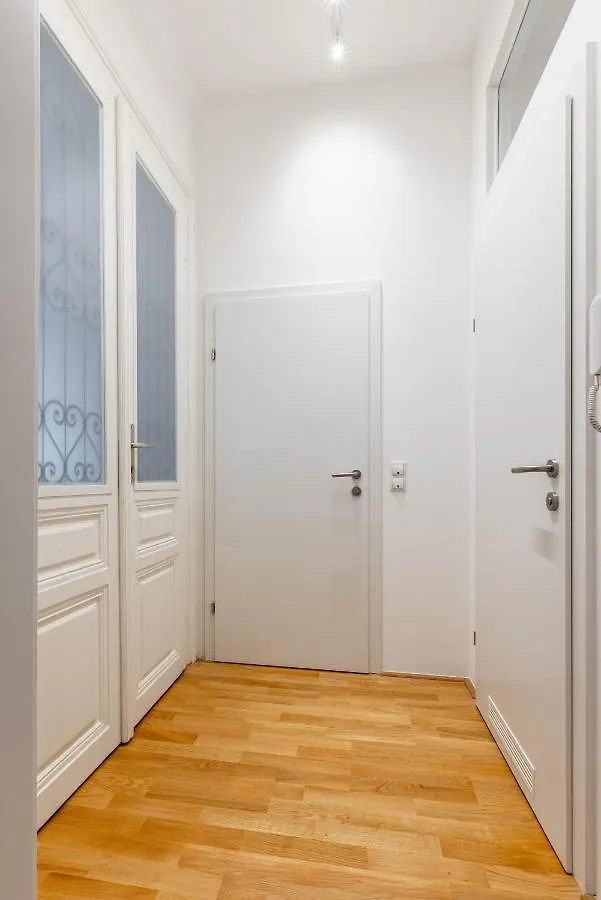 Trendy Apt With - Smart Tv, Coffee Machine In Meidling فيينا النمسا